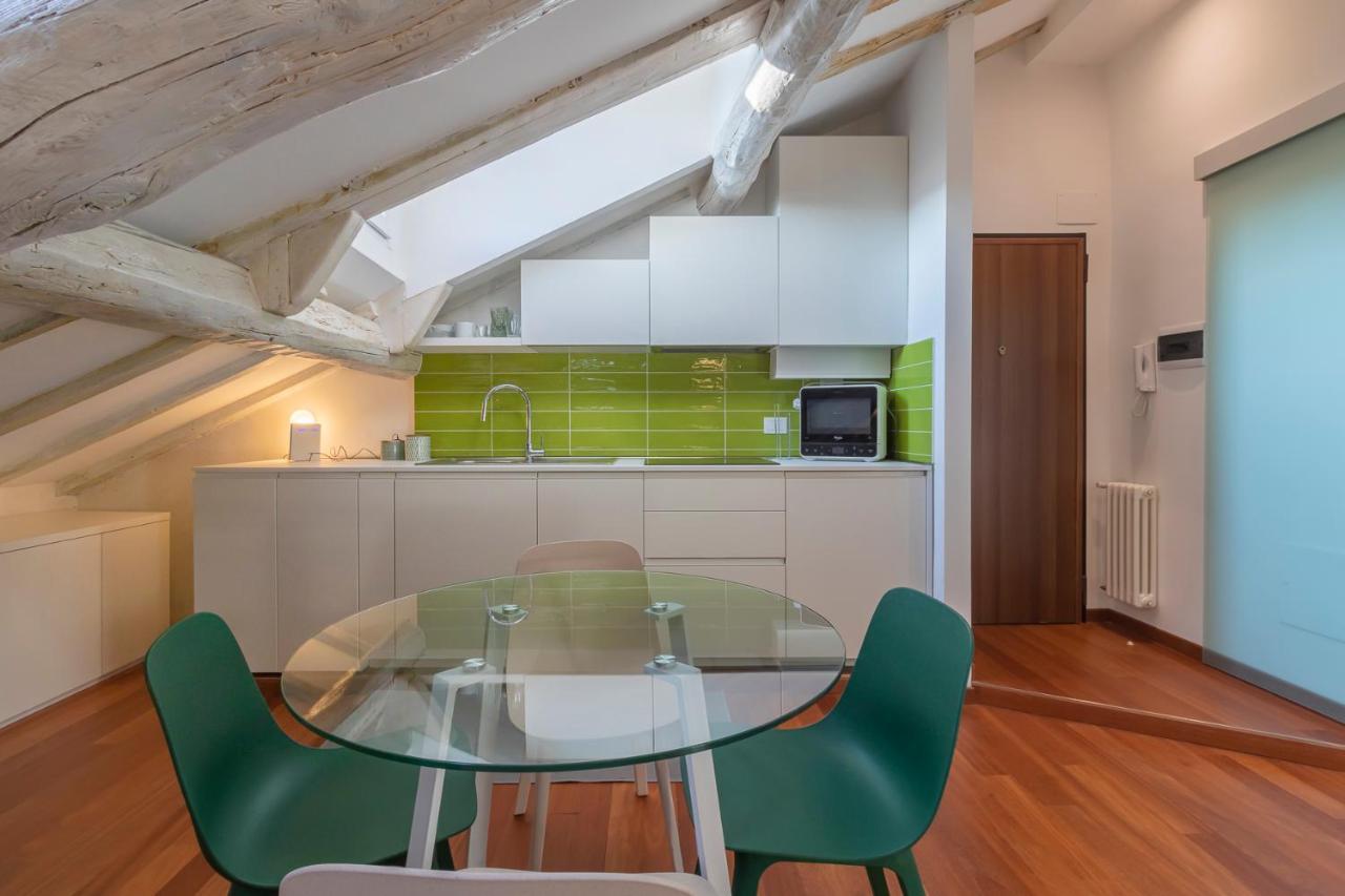 HomeatHotel - Corsico Apartment