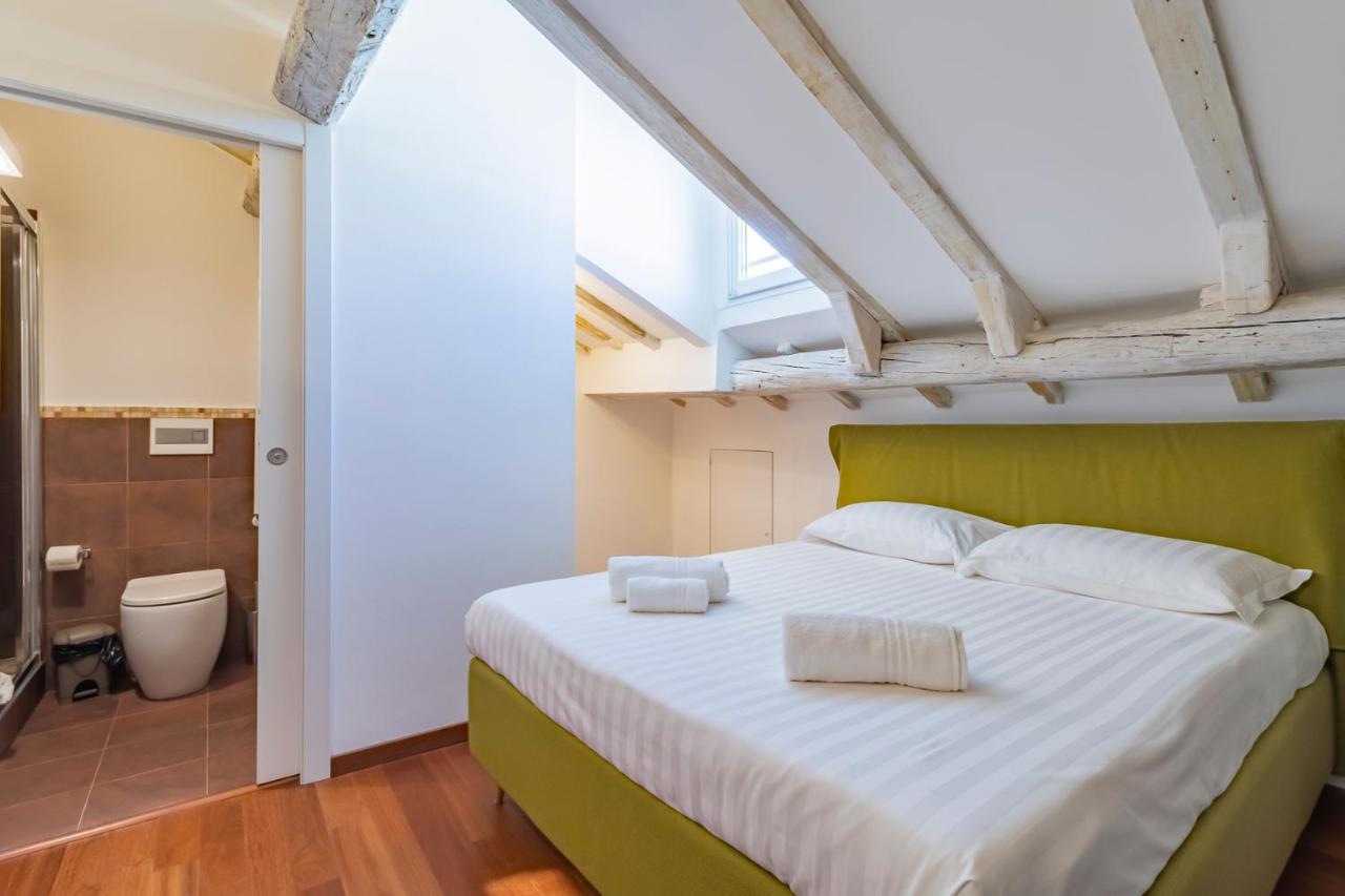 Apartment HomeatHotel - Corsico *