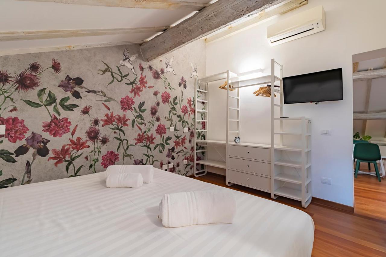 Apartment HomeatHotel - Corsico *
